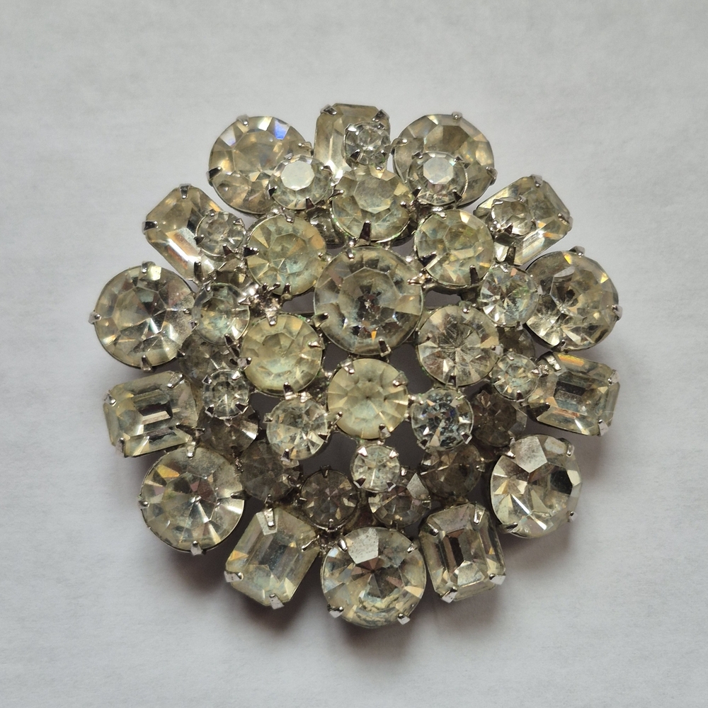 Vintage Rhinestone Cluster Round Brooch